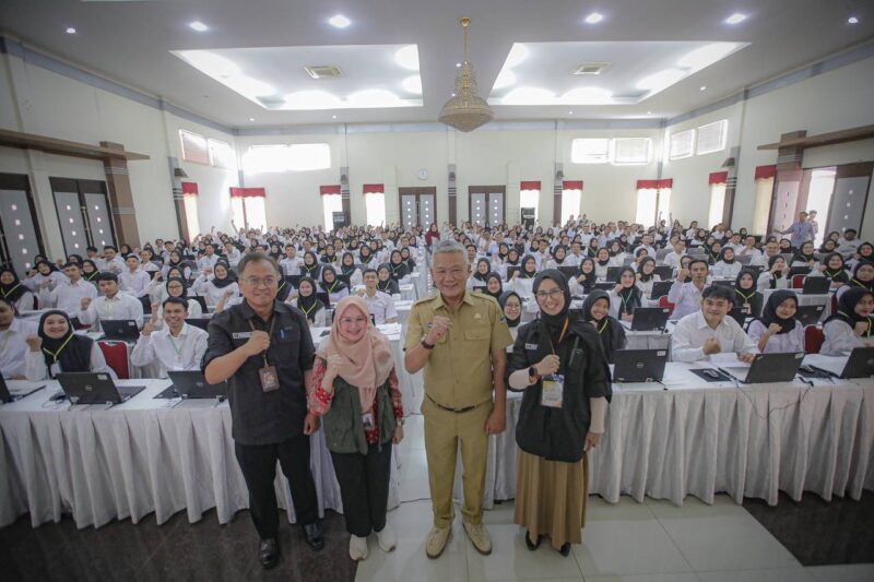 Walikota Bandung, Bambang di sela-sela meninjau ujian kompetensi Calon Aparatur Sipil Negara (CASN) Kota Bandung tahun 2023, di Karang Setra Hotel & Cottages, Senin 20 November 2023. 