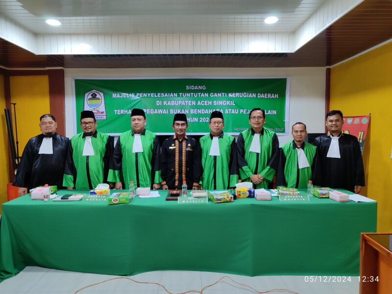 MPPKD Aceh Singkil melakukan Sidang Tuntutan Penyelesaian Kerugian Daerah bagi PNS, 05 Des 2024
(Foto Dok BKPSDM)