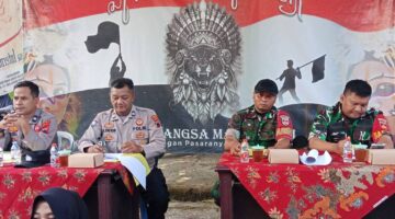 Babinsa Sumberrejo Hadiri Acara Peresmian dan Pertunjukan Kesenian Topeng Ireng dalam Rangka HUT RI ke-80