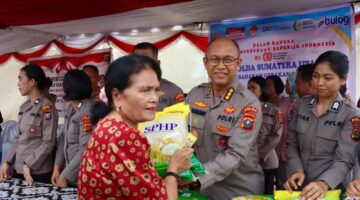 Polda Sumut dan Polres Pelabuhan Belawan Gelar Minggu Kasih dan Gerakan Pangan Murah di Gereja HKBP Pajak Baru Belawan