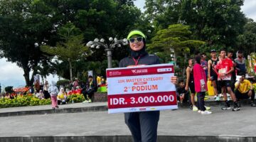 AKP Dini Kulsum Kasat Lantas Polres Sumedang Berhasil Meraih Juara 2 Kategori Master 10K di Police Women Run 2025 Bukittinggi