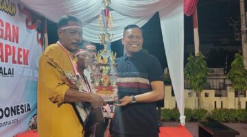 Pasangan David Parinduri dan Zulkarnain Saragih Juara I Dambatu/Gaplek