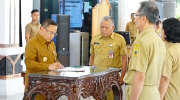 Bupati Lantik Pejabat Administrator dan Pengawas di Lingkungan Pemkab Pati 