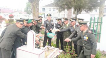 Kodim 0205/Tanah Karo dan Yonif 125 /Si’Mbisa Laksanakan Ziarah Nasional ke Makam Pahlawan dalam Rangka HUT TNI ke-80