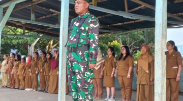 Babinsa Jadi Pembina Upacara di SMPN 1 Silima Pungga-pungga, Tanamkan Disiplin dan Nilai Moral Sejak Dini