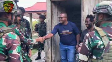 Satgas Pamtas RI-PNG Kewilayahan Yonif 763/SBA Pos Aisyo Laksanakan Anjangsana di Kampung Aisyo