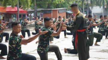 Korem 081/DSJ Tempa Kader Pelatih Pencak Silat Militer di Satuan Jajarannya