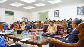 Bupati Pati Sampaikan Langkah Konkret Atasi Persoalan Peternak Ayam