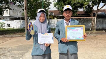 Bintang & Kirana Dua Pelajar SMAN Tenggarang Bondowoso Harumkan Nama Sekolah