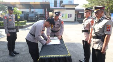 Kapolres Aceh Tenggara Pimpin Upacara Sertijab Kasat Intelkam dan Kasat Lantas