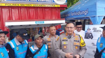 Kapolres Metro Jakarta Utara Launching Booth Container Ojol Mart di Tanjung Priok