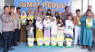 Polsek Pademangan Gelar “Jumat Peduli”, Bagikan Sembako untuk Anak Yatim dan Duafa