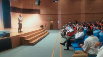 Polsek Kelapa Gading Gelar Program Police Goes to School di Beacon Academy