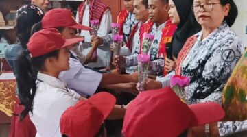 Perayaan Hari Guru Nasional SD Negeri 040471 Desa Merdeka Berjalan Hikmat dan Sederhana