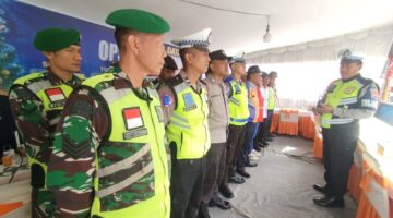 Libur Nataru, TNI-Polri Bersama Lintas Instansi Perkuat Pengamanan Pasar Bandung