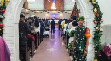 Jajaran Babinsa Koramil 0201-05/MB Amankan Ibadah Natal Di Gereja Wilayah Koramil 0201-05/MB