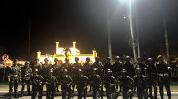 Jelang Natal tahun 2025 dan Pergantian Tahun 2026, Brigade Infanteri TP 89/Gimpam Gasib Laksanakan Patroli dan Pengamanan Gereja