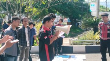 Mahasiswa dan Pemuda Demo Kejati Aceh, Desak Usut Tuntas Indikasi Pungli dan Penyalahgunaan Anggaran di Aceh Selatan