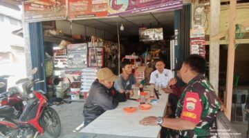 Dari Warung Kopi ke Hati Warga, Babinsa Parongil Perkuat Keamanan dan Kewaspadaan Lingkungan   