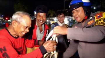 Kapolres Bondowoso Titip Amanah Pada Mas Bhabin Polisi Viral Berbagi