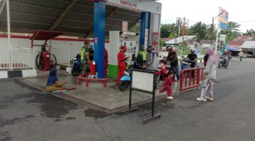 Anggota Koramil 01/Kuala Gencarkan Patroli, Pantau Ketertiban Fasilitas Umum