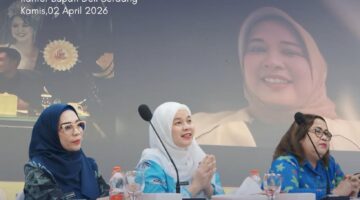 Ketua TP PKK Deli Serdang Sosialisasi Pemilihan Putri Otonomi Indonesia 2026 dengan APKASI secara Daring