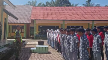 TUMBUHKAN JIWA NASIONALISME DAN PATRIOTISME BABINSA LAKSANAKAN KEGIATAN WASBANG