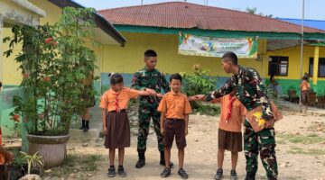 Cetak Generasi Muda Disiplin dan Berkarakter,Satgas TMMD 128 Kodim 0203/Lkt Beri Pelatihan PBB