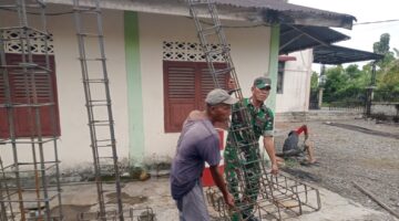 Percepat Pembangunan KDKMP Babinsa Koramil 02/Seunagan Bantu Pengerjaan Di Lapangan Di Desa Binaan