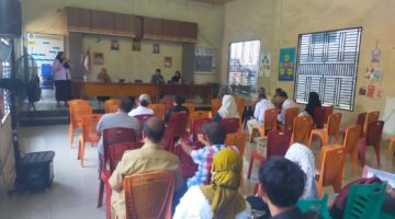 Babinsa Koramil 0201-16/TM Monitoring Rapat Perkembangan Koperasi Desa Merah Putih di Tanjung Morawa