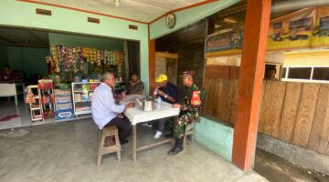 Ngopi Bareng Warga di Pelosok Pakpak Bharat, Cara Humanis Babinsa Koramil 06/Kerajaan Jaga Keamanan hingga Cegah Karhutla