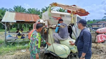 Tak Kenal Lelah Babinsa Selalu Hadir Ditengah Tengah Warganya