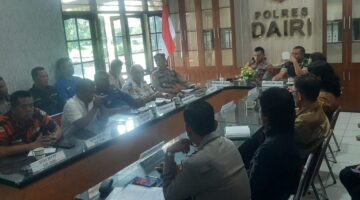 Wakili Dandim 0206/Dairi, Kapten Inf T. Aritonang Hadiri Rapat Sispamkota