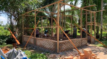 Pengerjaan RTLH Magdalena, Satgas TMMD Ke-128 Kodim 0308/Padang Pariaman Terus Dikebut