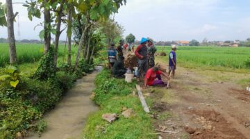 Sumber Air Dekat Mempermudah Satgas TMMD Reg ke-128 Kodim 0725/Sragen