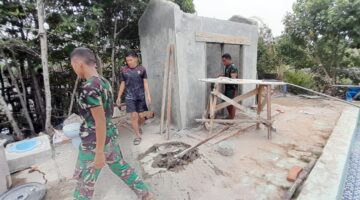 Dua MCK Hampir Rampung,Pak Wahyudi Bakal Miliki Sanitasi Layak