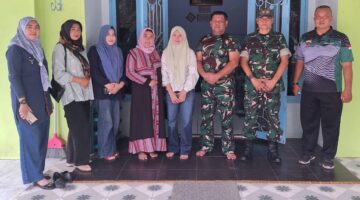 Sentuhan Kepedulian TNI, Danramil Medan Timur Dampingi Kunjungan Ibu Dandim ke Rumah Prajurit yang Istrinya Sakit Menahun