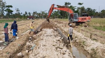 30 Hari Mengubah Desa: TMMD 128 Dikebut, Pasar Rawa Dipacu Berlari