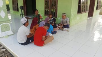 Babinsa Koramil 14/PB Berikan Motivasi Anak-anak Mengaji di Desa Lubang Ido