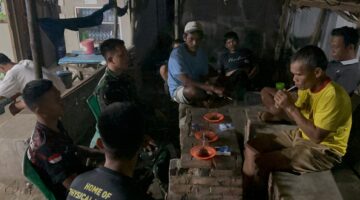 Pererat Kebersamaan,Satgas TMMD 128 Silaturahmi Bersama Warga