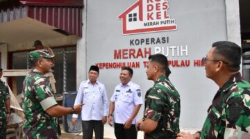 Danrem 031/WB Tinjau Pembangunan KDKMP di Rohil, Tekankan Penyelesaian Tepat Waktu Sesuai Rencana