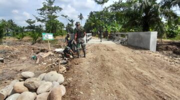 Dari Program TMMD, Enam Meter yang Mengubah Arah Hidup Warga Pasar Rawa
