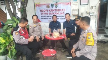 JAGA JAKARTA+ — JAGA WARGA, Polsek Metro Penjaringan Perkuat Sinergi Lewat DDS dan Ngopi Kamtibmas di Kamal Muara