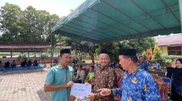 SMA Negeri 1 Badar Gratiskan Biaya Sekolah Bagi Anak Yatim dan Siswa Kurang Mampu