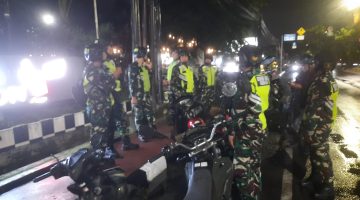 Babinsa Koramil 0201-03/MD, Serda Suradi dan Serda J Saragih Gelar Patroli Motoris di wilayah Teritorialnya