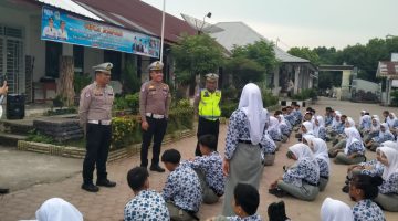 Rangkaian MPLS, Satlantas Polres Tebingtinggi Sosialisasi Tertib Berlalulintas Di SMKN 3