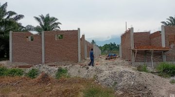 Diduga Proyek Repitalisasi Bencana Milyaran Menjamur di Pasantren Darul Ulum Agara di duga di monopoli dan Tampa Papan Nama.