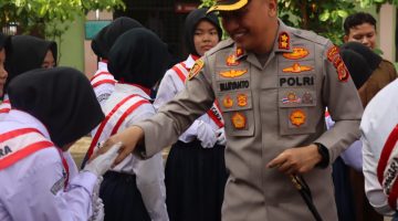 Kapolres Aceh Tenggara Motivasi Pelajar SMPN 1 Kutacane: Gantungkan Cita-cita Setinggi Langit, Tolak Bullying