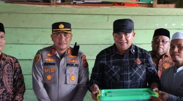 Pasca Kebakaran Ponpes Darul Mukhlasin, Kapolres dan Bupati Aceh Tenggara Turun Langsung Salurkan Bantuan