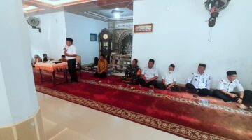 Babinsa Koramil 03/Sungai Sarik Hadiri Pengajian Rutin, Membangun Keakraban di Antara Warga